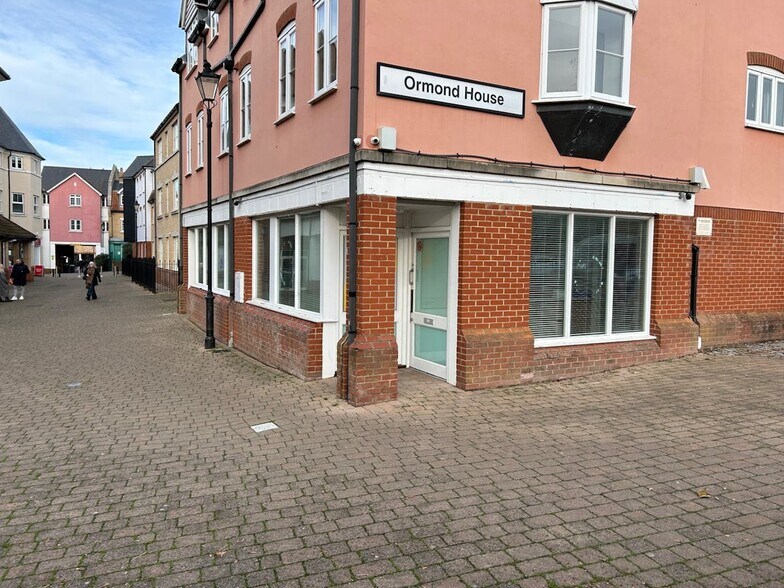 Roche Clos, Rochford à vendre - Photo de l’immeuble – Image 1 sur 7