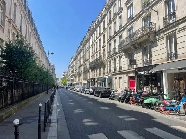 Local commercial dans Paris à louer Photo de l’immeuble– Image 1 sur 5