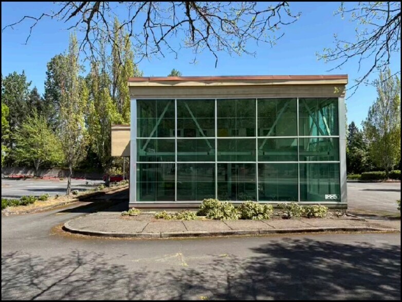 18850 Williamette Dr, West Linn, OR à vendre - Photo de l’immeuble – Image 3 sur 5