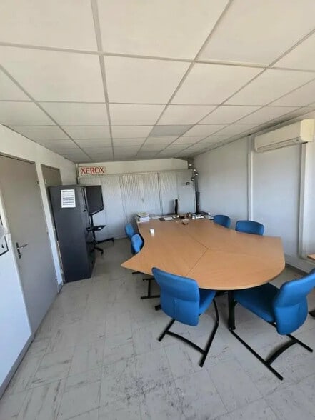 92 Boulevard De L'Europe, Vitrolles à louer - Photo intérieure – Image 2 sur 9