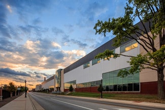 Plus de détails pour 339 E Maple St, North Canton, OH - Industriel/Logistique à louer