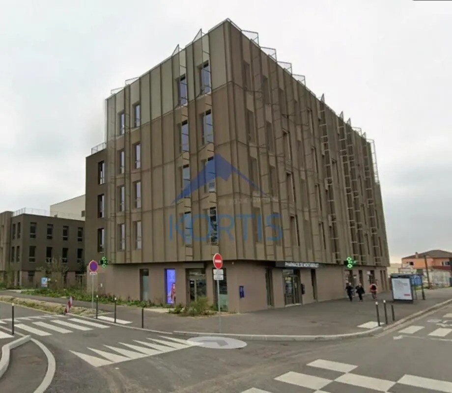 Bureau dans Décines-Charpieu à louer Photo de l’immeuble– Image 1 sur 8