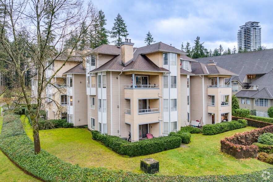 1175 Heffley Cres, Coquitlam, BC à vendre - Photo principale – Image 1 sur 3