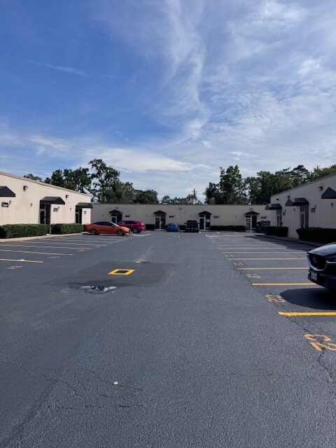 3511 Pinemont Dr, Houston, TX à louer Photo principale– Image 1 sur 5