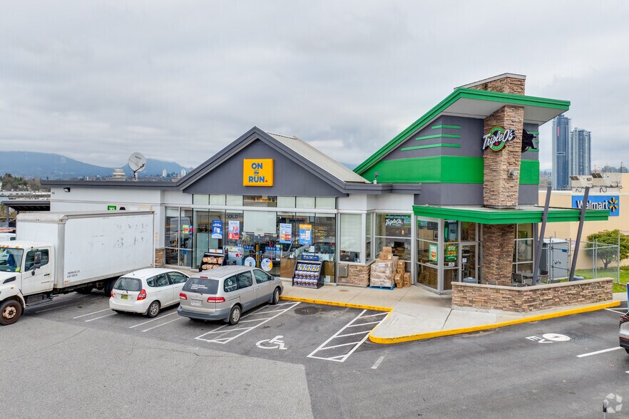 3505 Grandview Hwy, Vancouver, BC à vendre - Photo de l’immeuble – Image 2 sur 3