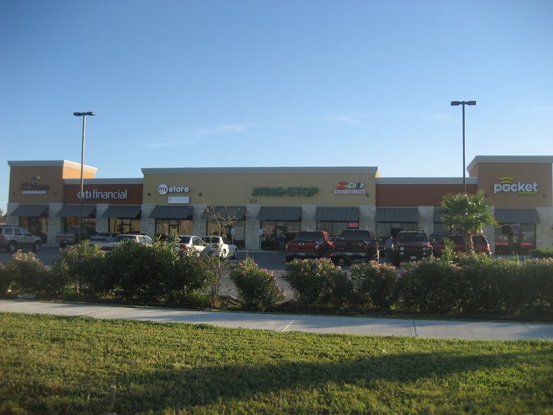 301 W Griffin Pky, Mission, TX à louer - Photo de l’immeuble – Image 3 sur 8