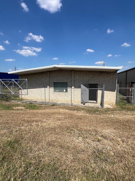 3414 Duke Rd, Austin, TX à vendre - Photo de l’immeuble – Image 2 sur 7