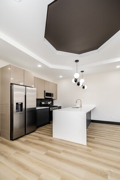 5637 Prairie ave, Chicago, IL à vendre - Photo de l’immeuble – Image 2 sur 16