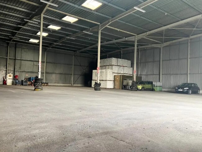 Plus de détails pour Bureau, Local d'activités à louer