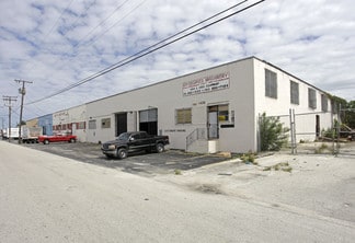 Plus de détails pour 1435-1495 E 11th Ave, Hialeah, FL - Industriel/Logistique à louer