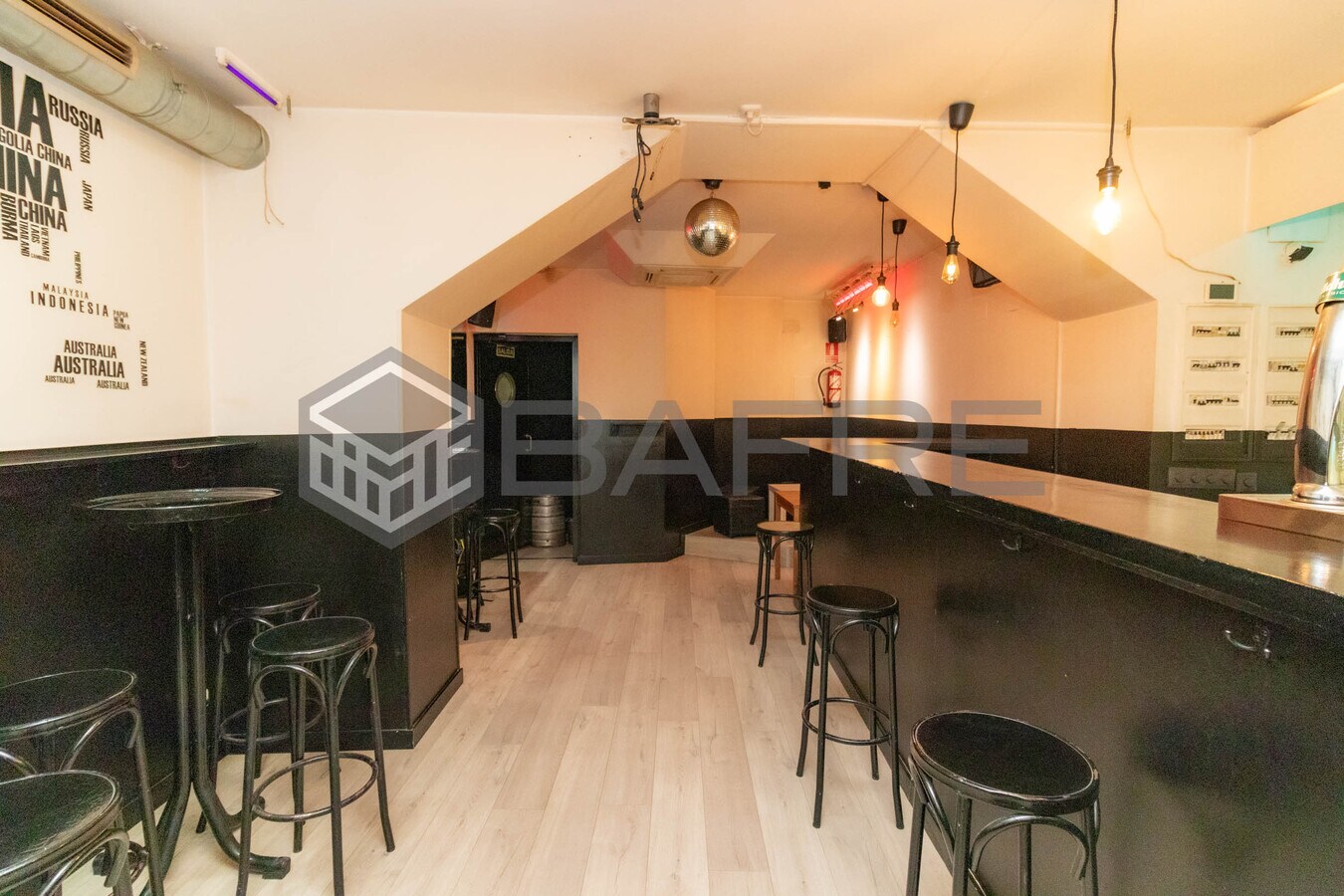 Madrid, MAD 28015 - Lot 1 - - Photo intérieure - Image 1 of 5