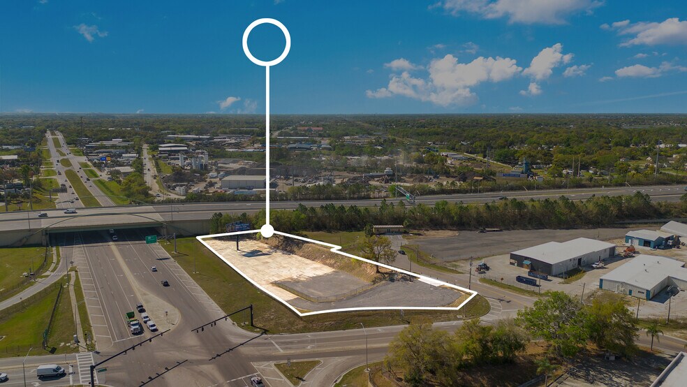 2916 Apopka Blvd & 8188 N Orange Blossom portefeuille de 2 biens à vendre sur LoopNet.fr - Photo principale – Image 2 sur 2