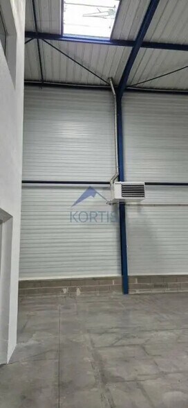 Local d’activités dans Dagneux à louer - Photo intérieure – Image 2 sur 12