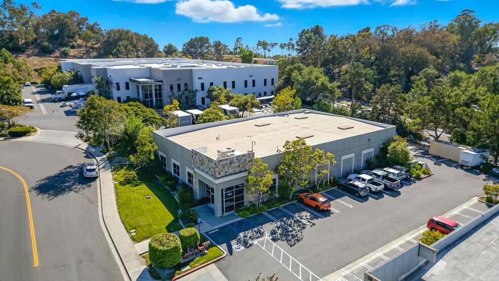110 Calle Iglesia, San Clemente, CA à vendre - Photo de l’immeuble – Image 2 sur 7