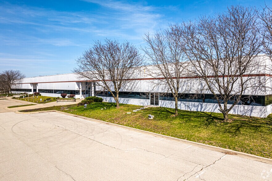 11217-11227 Lakeview Ave, Lenexa, KS à louer - Photo principale – Image 1 sur 10