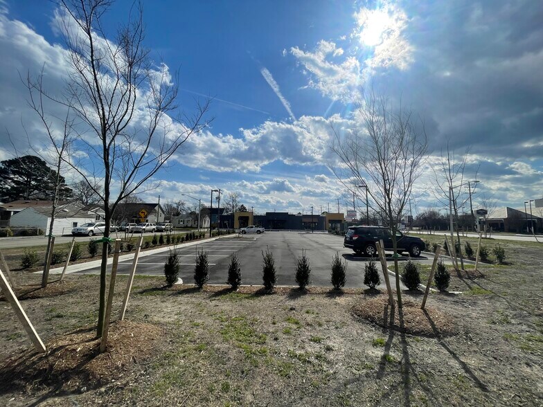 8508-8600 Hampton Blvd, Norfolk, VA à louer - Photo de l’immeuble – Image 3 sur 4