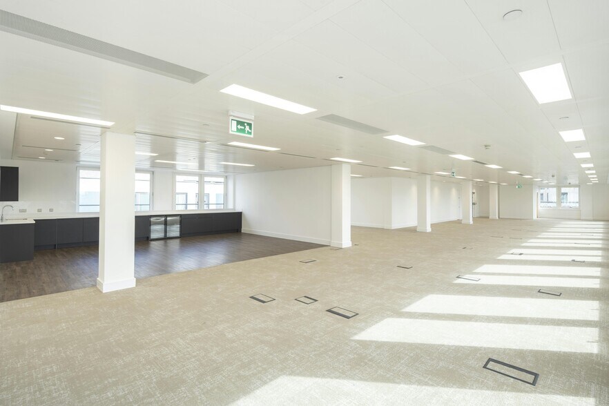 100 Lower Thames St, Londres à louer - Photo de l’immeuble – Image 3 sur 17