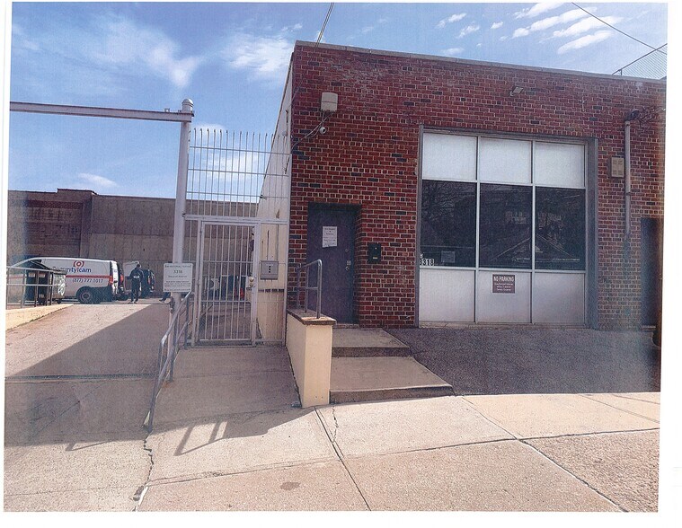 3318 Delavall Ave, Bronx, NY à louer - Photo de l’immeuble – Image 2 sur 16