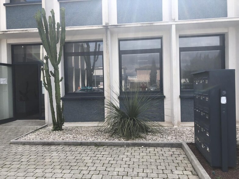 Bureau dans Cagnes-sur-Mer à louer - Photo de l’immeuble – Image 2 sur 5