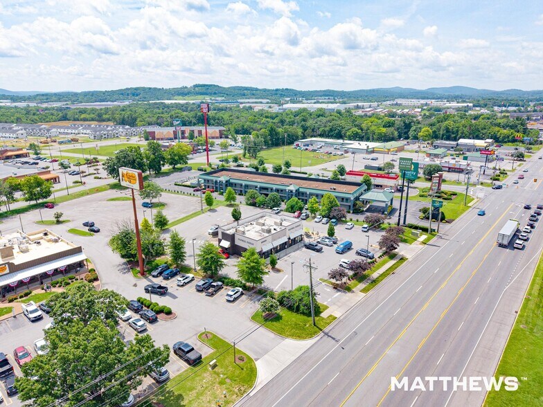 639 S Cumberland St, Lebanon, TN à vendre - Photo de l’immeuble – Image 2 sur 3