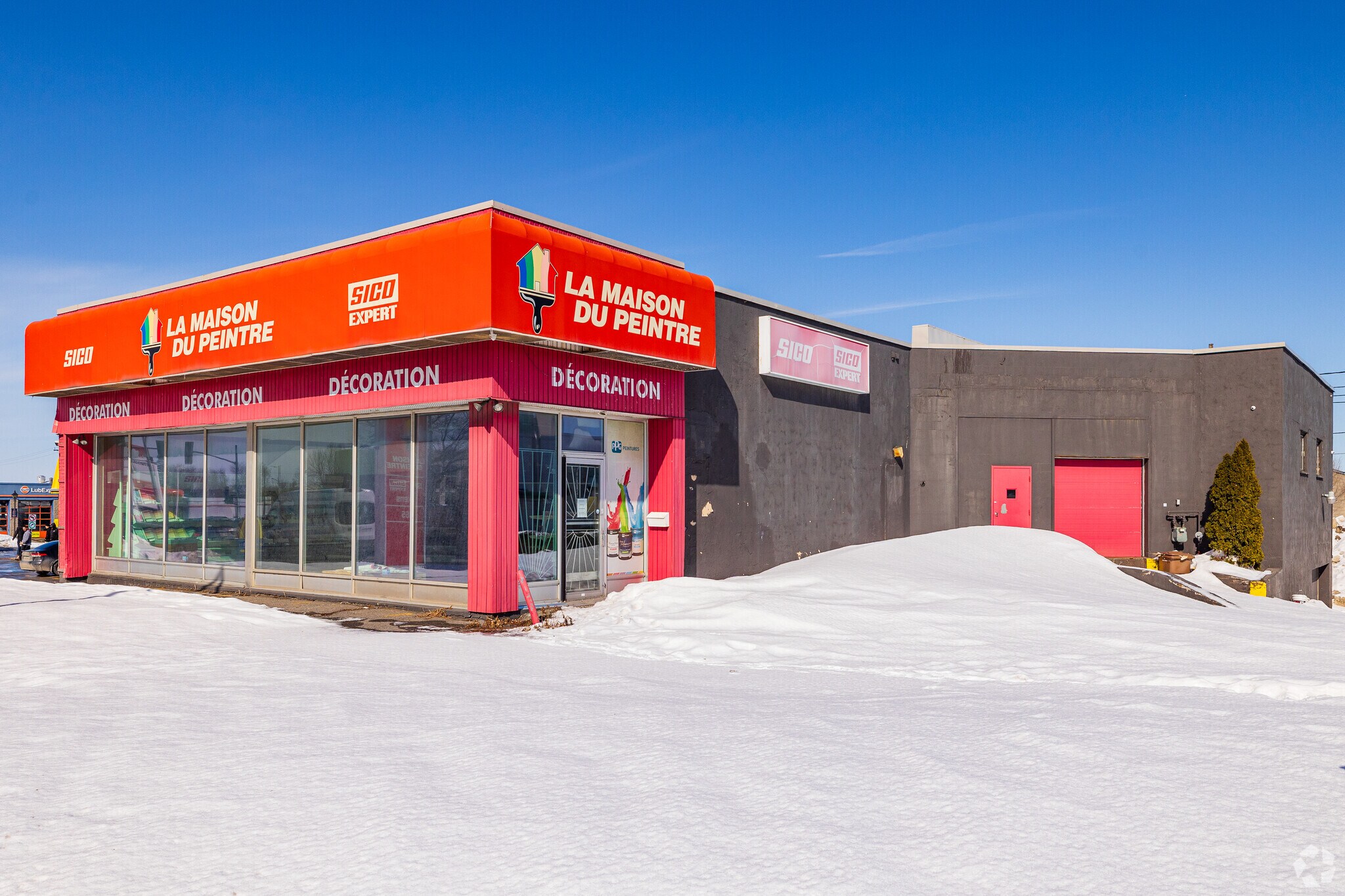 7965 Boul Langelier, Montréal, QC à louer Photo principale– Image 1 sur 15