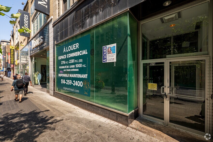 970 Rue Sainte-Catherine O, Montréal, QC à louer - Photo de l’immeuble – Image 2 sur 3
