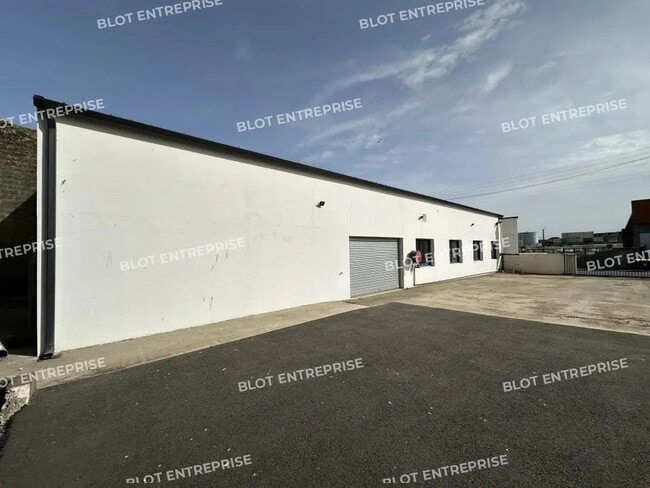 Plus de détails pour Bureau à vendre