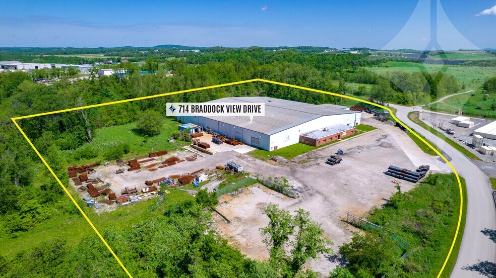714 Braddock View Dr, Mount Braddock, PA à vendre - Photo de l’immeuble – Image 3 sur 35