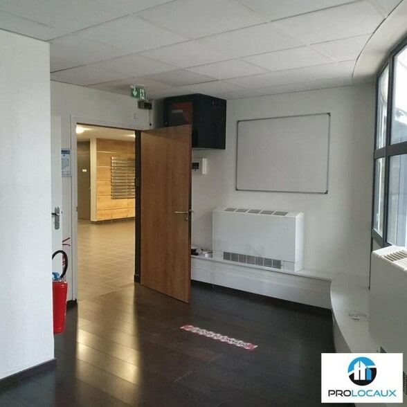 Bureau dans Grenoble à louer - Photo intérieure – Image 3 sur 5