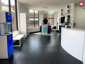 14396 Ventura Blvd, Sherman Oaks, CA à louer Photo intérieure– Image 2 sur 12
