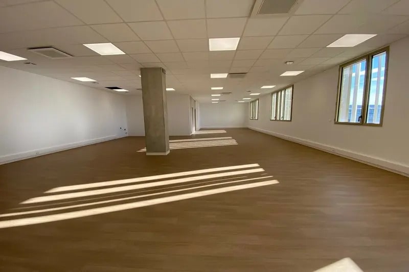 Bureau dans Montpellier à louer - Photo de l’immeuble – Image 2 sur 5