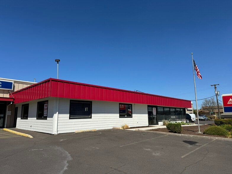 1000 Conger St, Eugene, OR à louer - Photo de l’immeuble – Image 1 sur 1