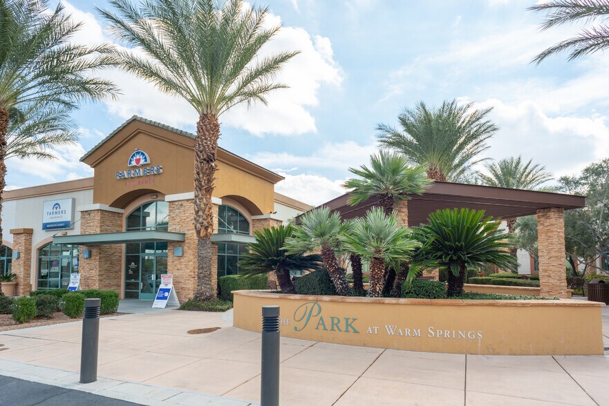 193 E Warm Springs Rd, Las Vegas, NV à vendre - Photo de l’immeuble – Image 2 sur 10
