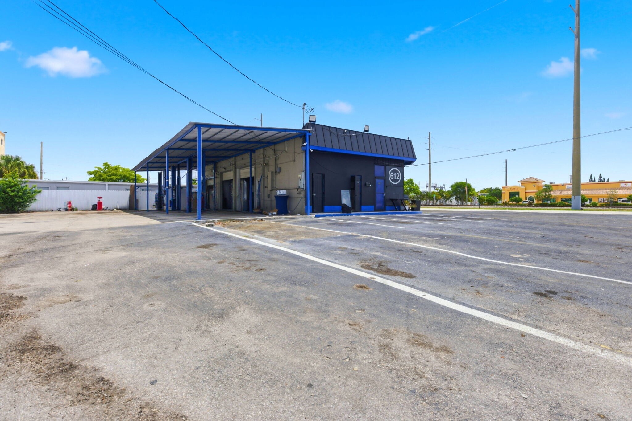 612 N Dixie Hwy, Hollywood, FL à louer Photo de l’immeuble– Image 1 sur 28