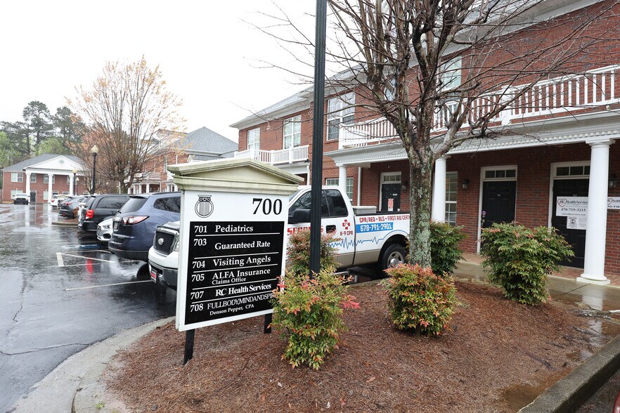 3950 Cobb Pky NW, Acworth, GA à louer - Photo de l’immeuble – Image 1 sur 5