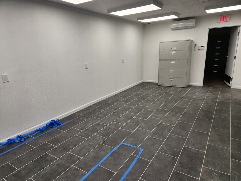100 H St, Isleton, CA à vendre - Photo principale – Image 1 sur 8