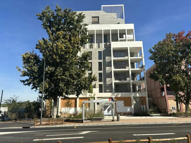 Plus de détails pour Local commercial à vendre