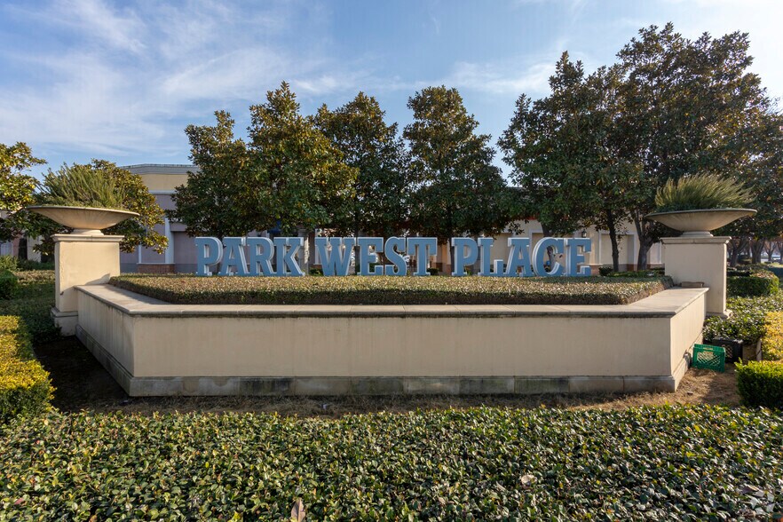 10512 Trinity Pky, Stockton, CA à louer - Photo de l’immeuble – Image 3 sur 11