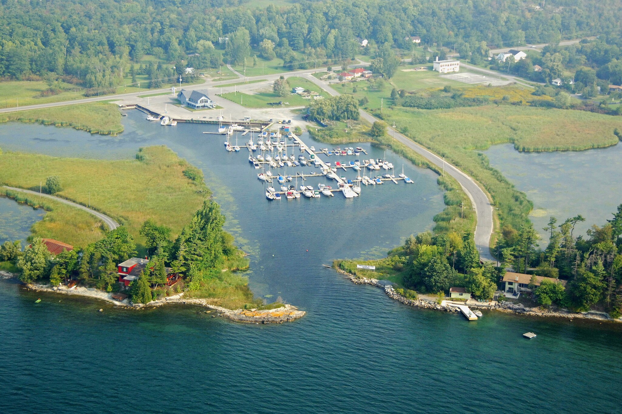 1753 Hwy 2, Kingston, ON à vendre Photo de l’immeuble– Image 1 sur 21
