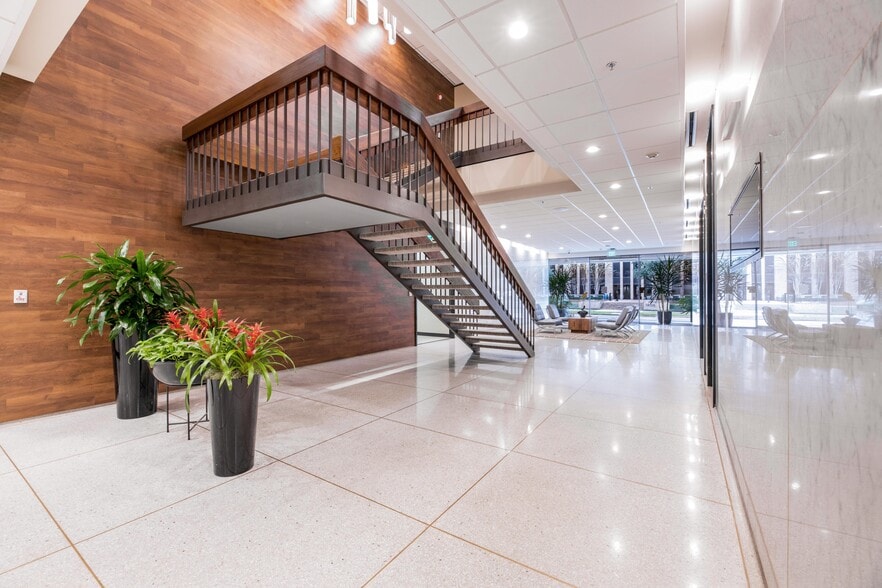 1775 St James Pl, Houston, TX à louer - Hall d’entrée – Image 2 sur 4