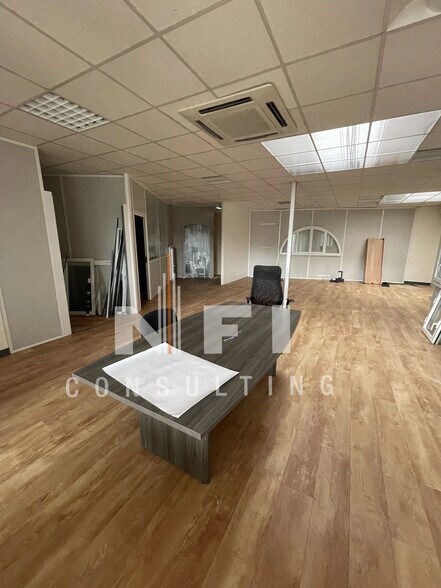 Local d’activités dans Vallauris à louer - Photo intérieure – Image 3 sur 5