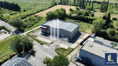 Entraigues-sur-la-Sorgue, VAU - VUE AÉRIENNE  vue de carte - Image1