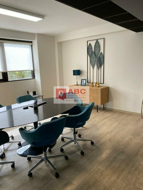 Plus de détails pour Bureau à vendre