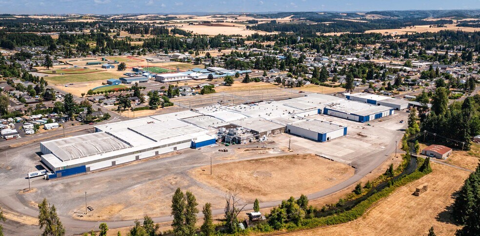 930 W Washington St, Stayton, OR à louer - Photo principale – Image 1 sur 8