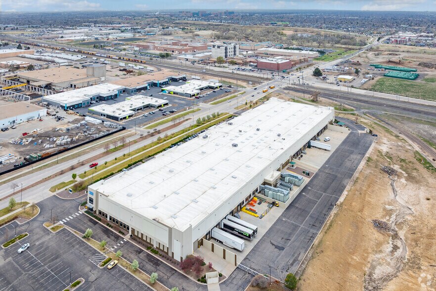 3801 N Havana St, Denver, CO à louer - Photo de l’immeuble – Image 3 sur 8