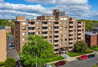 Plus de détails pour 57 Sumner St, Hartford, CT - Logement à vendre