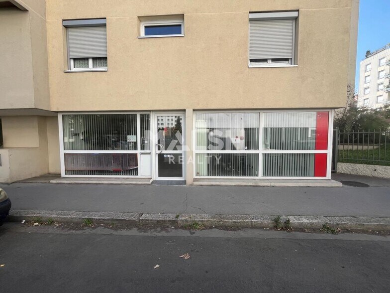 Local commercial dans Lyon à vendre - Photo de l’immeuble – Image 1 sur 7