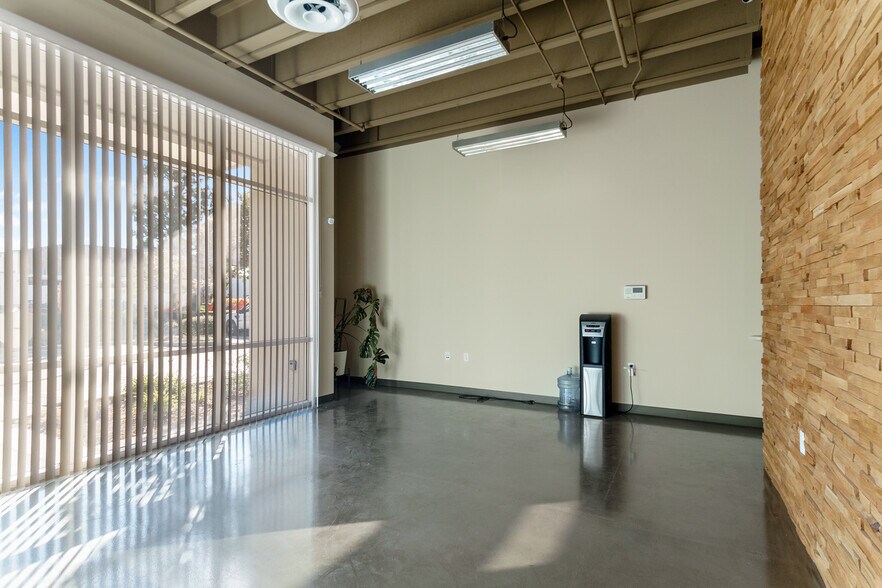 315 N Puente St, Brea, CA à louer - Photo intérieure – Image 2 sur 20