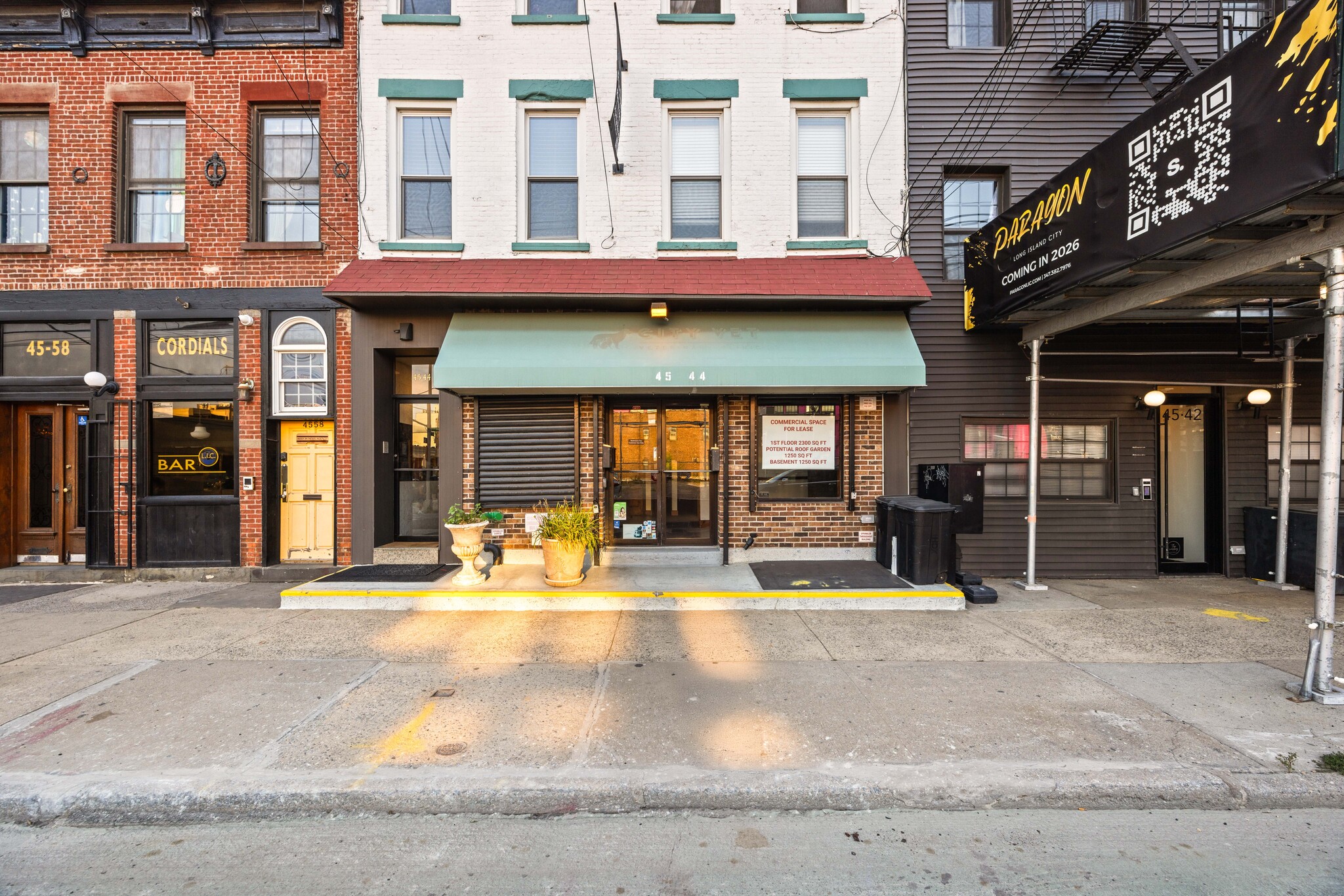 45-44 Vernon Blvd, Long Island City, NY à louer Photo intérieure– Image 1 sur 28