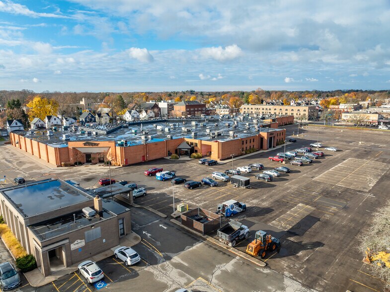 300 Main St, East Rochester, NY à louer - Photo de l’immeuble – Image 3 sur 35